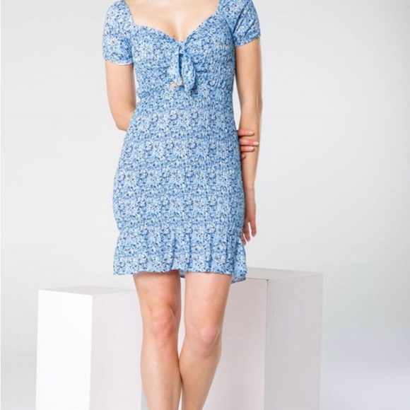 Blue bodycon Floral Dress - Picture 3 of 4
